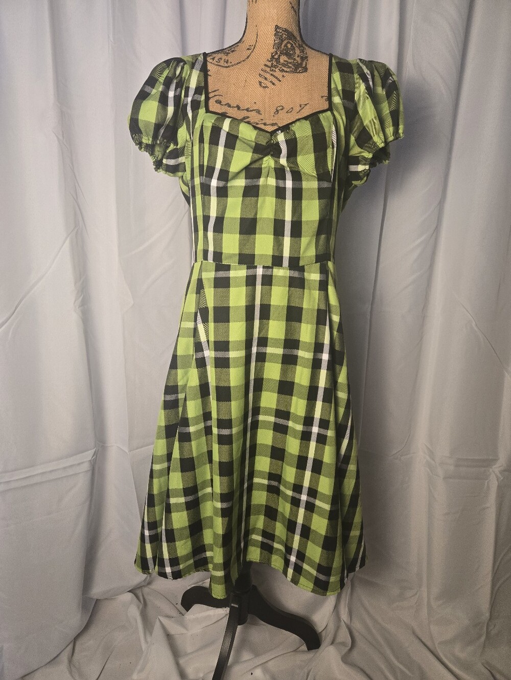Collectif Lime Green & Black Plaid Puff-Sleeve Midi Dress